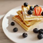 Proteïne wafel met blauwe bessen