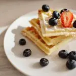 Proteïne wafel met blauwe bessen